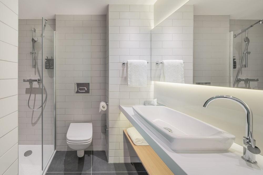 hotel Holiday Inn Express Marne La Vallee Val D Europe, An Ihg Hotel 