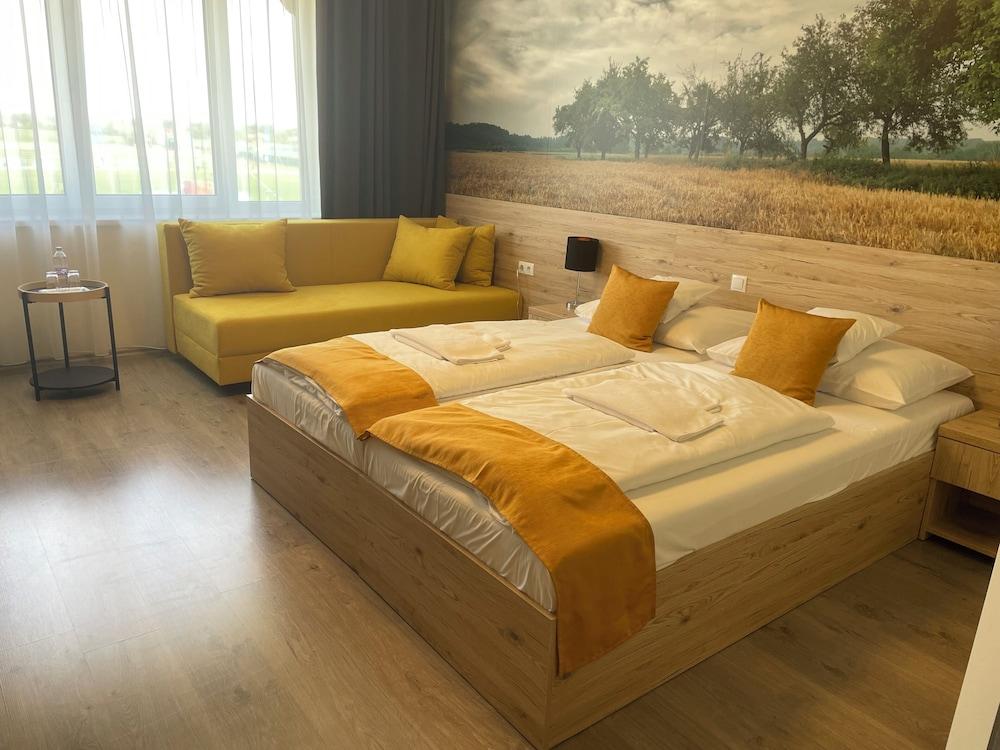 Gyirmot Sport & Wellness Hotel