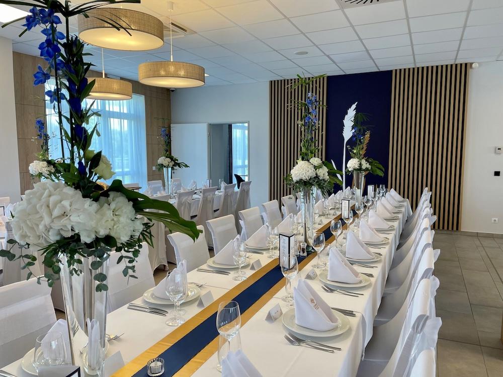 Gyirmot Sport & Wellness Hotel