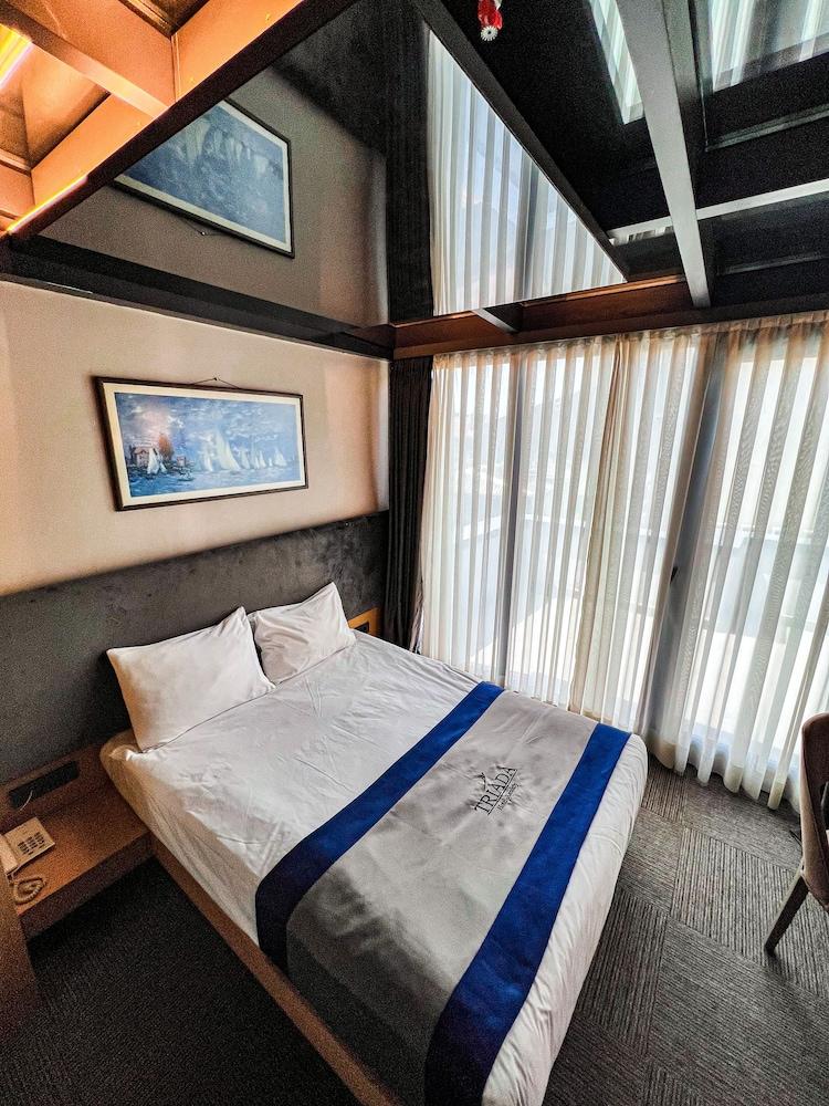Triada Hotel Karakoy