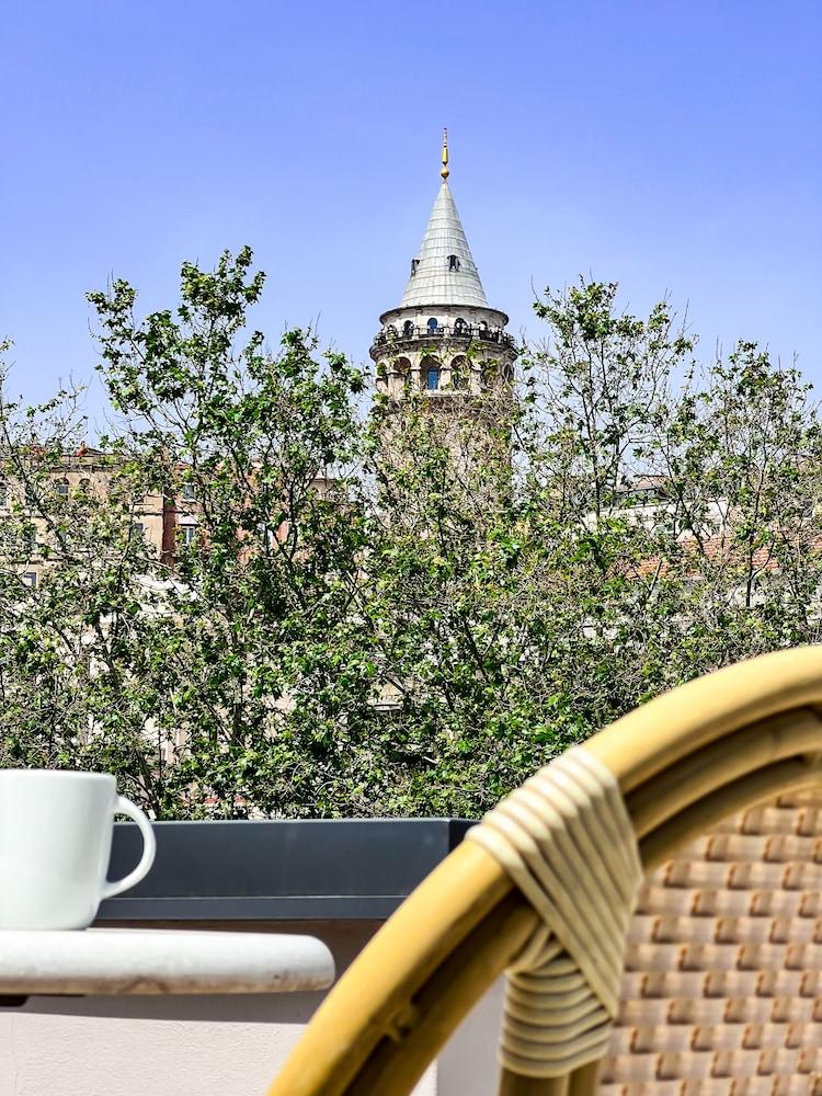 Triada Hotel Karakoy