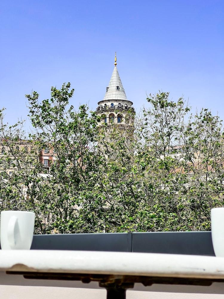 Triada Hotel Karakoy