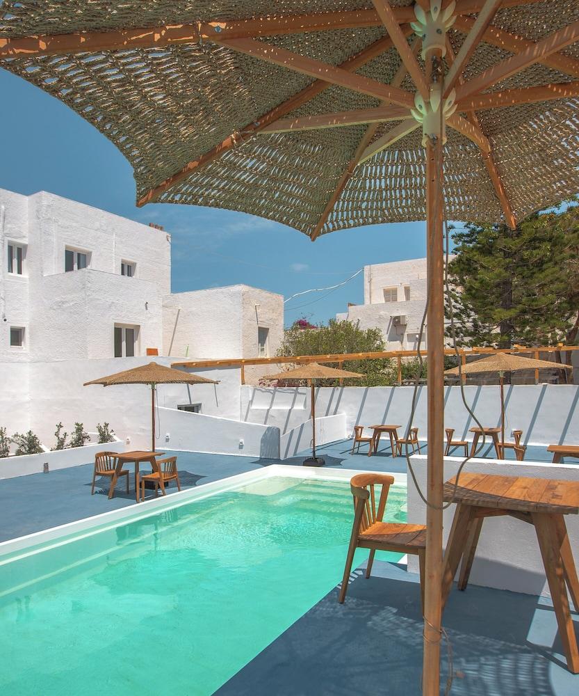 Voca Hotel & Suites