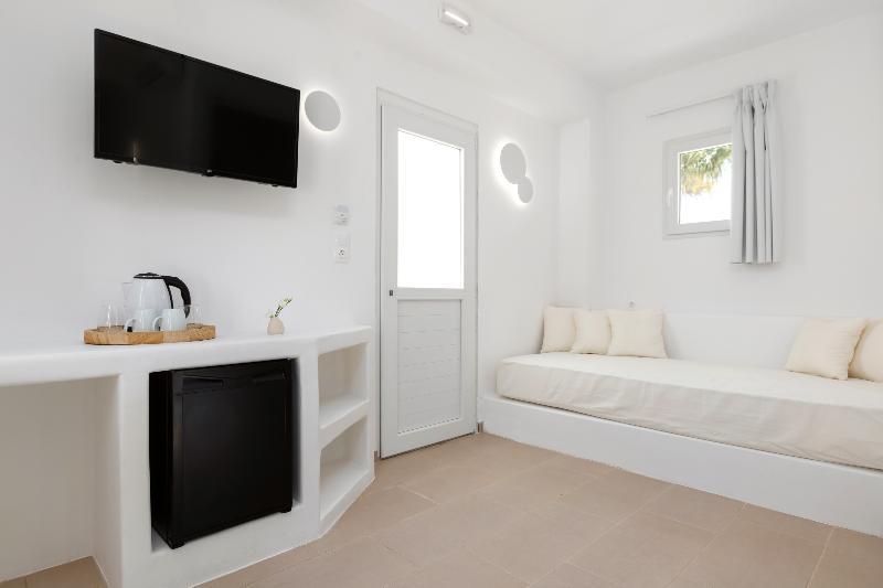 Voca Hotel & Suites