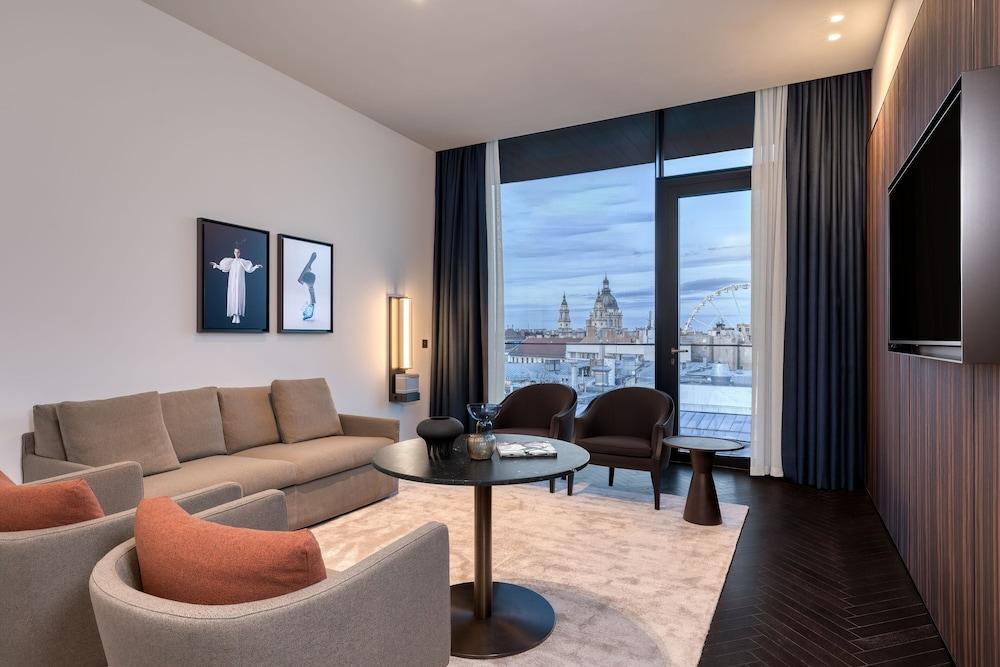 Dorothea Hotel Budapest, Autograph Collection