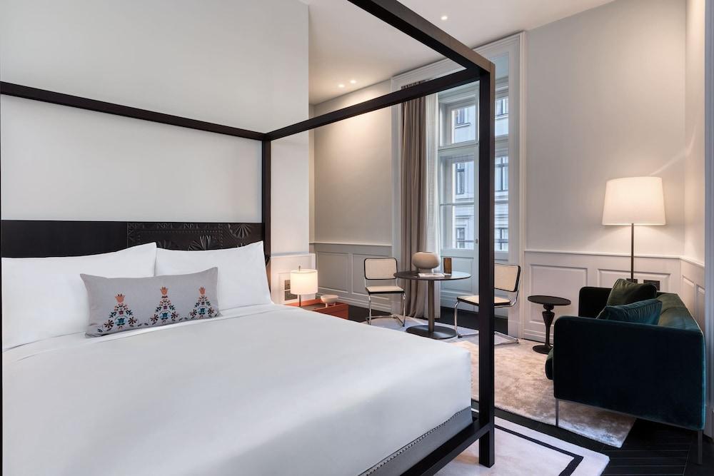 Dorothea Hotel Budapest, Autograph Collection