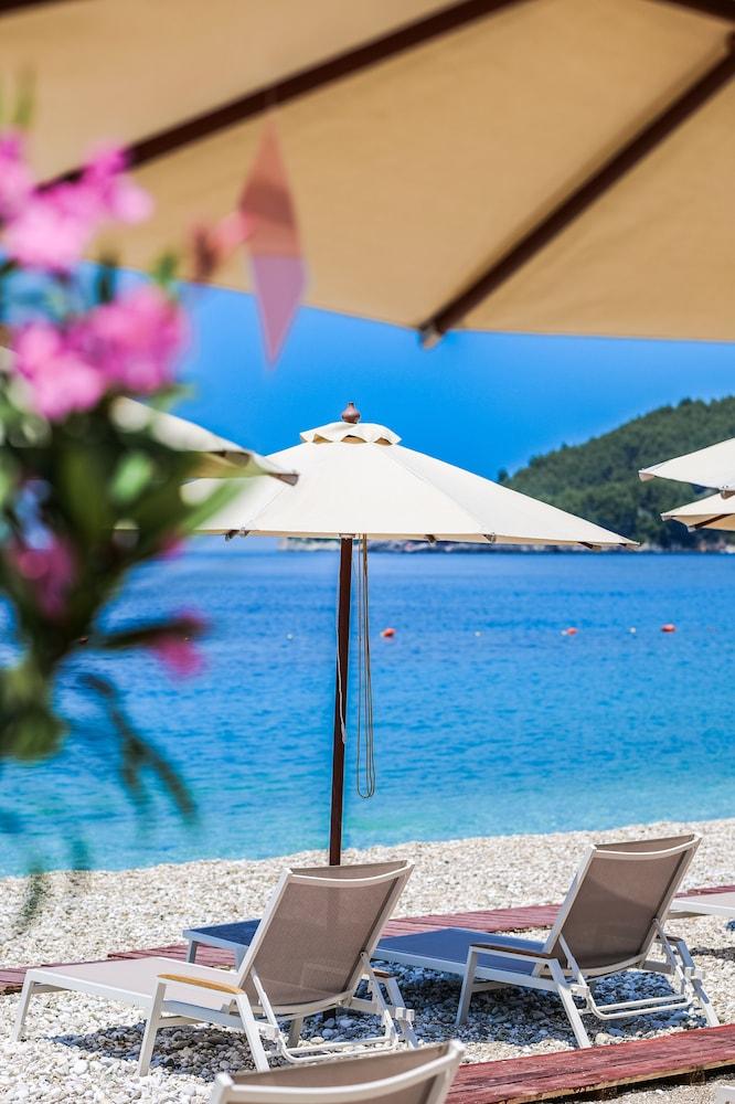 Nia Boutique Hotel by Rapos Resort