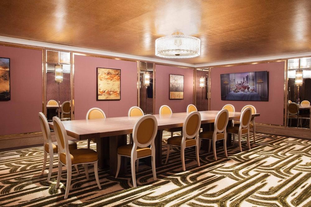 Barriere Fouquets New York