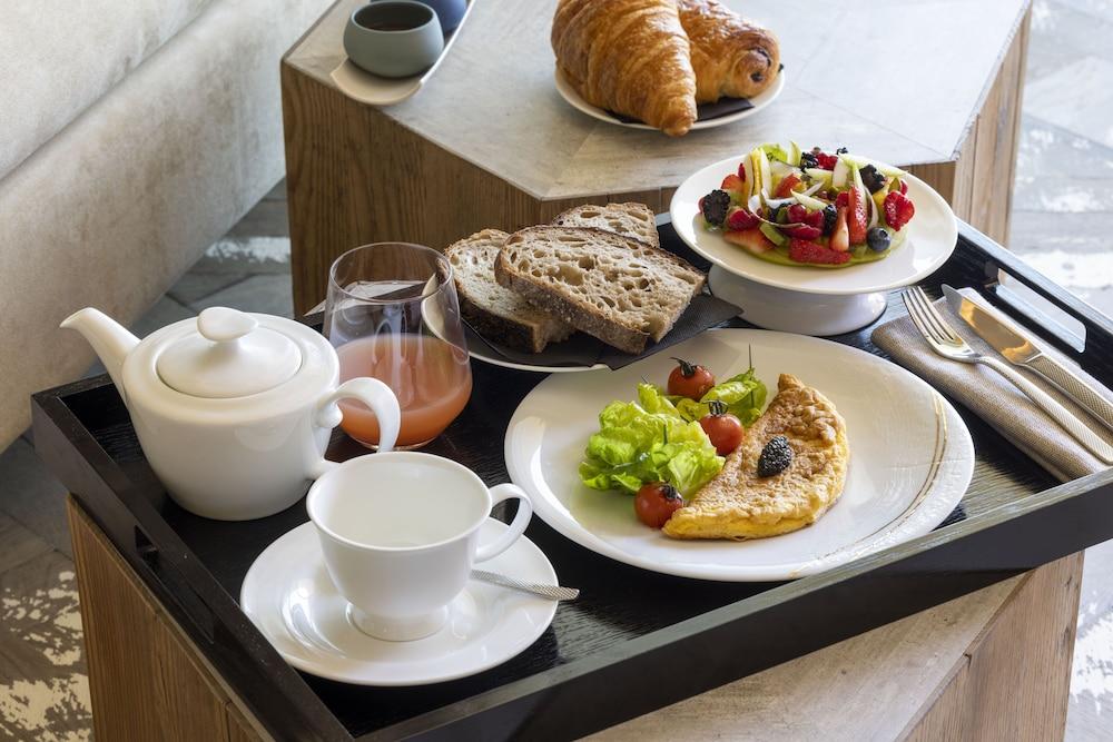Les Regalia Hotel & Spa