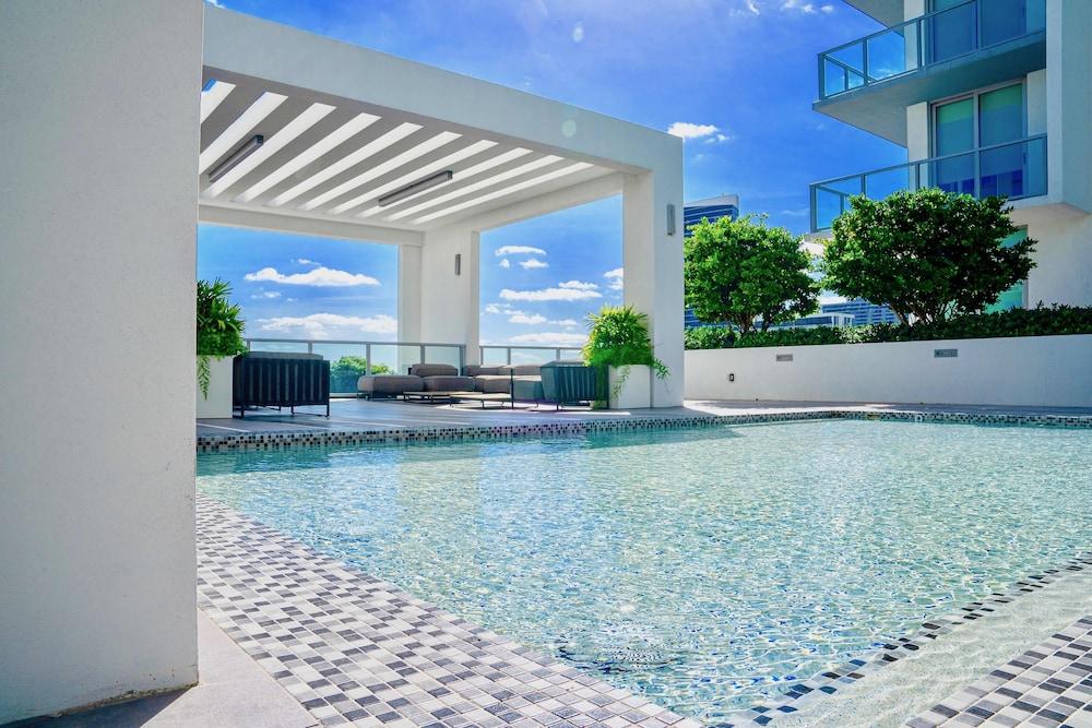 Nomada Residences