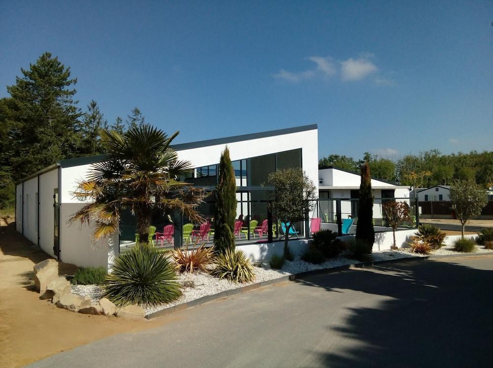 Camping Domaine Des Salins