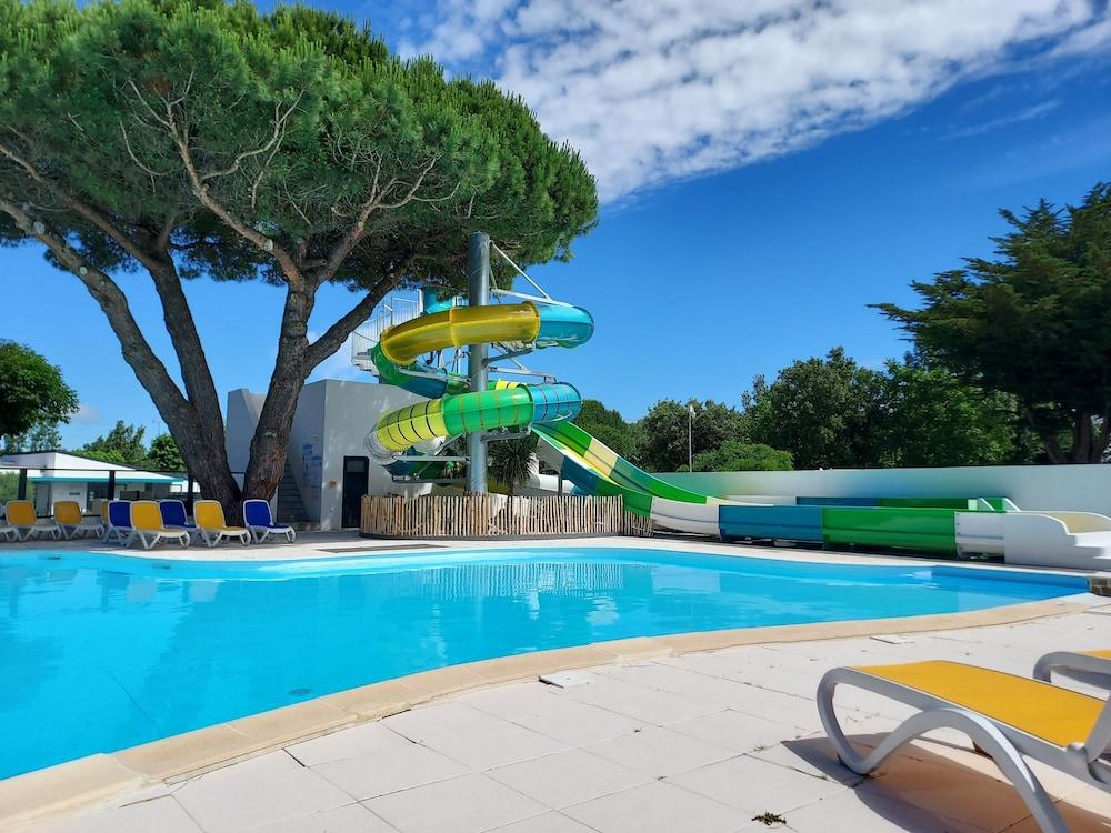 Camping Domaine Des Salins