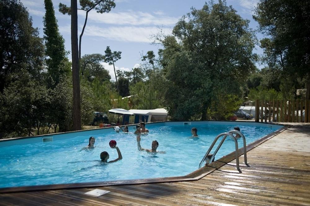 Camping Huttopia Oléron les Pins