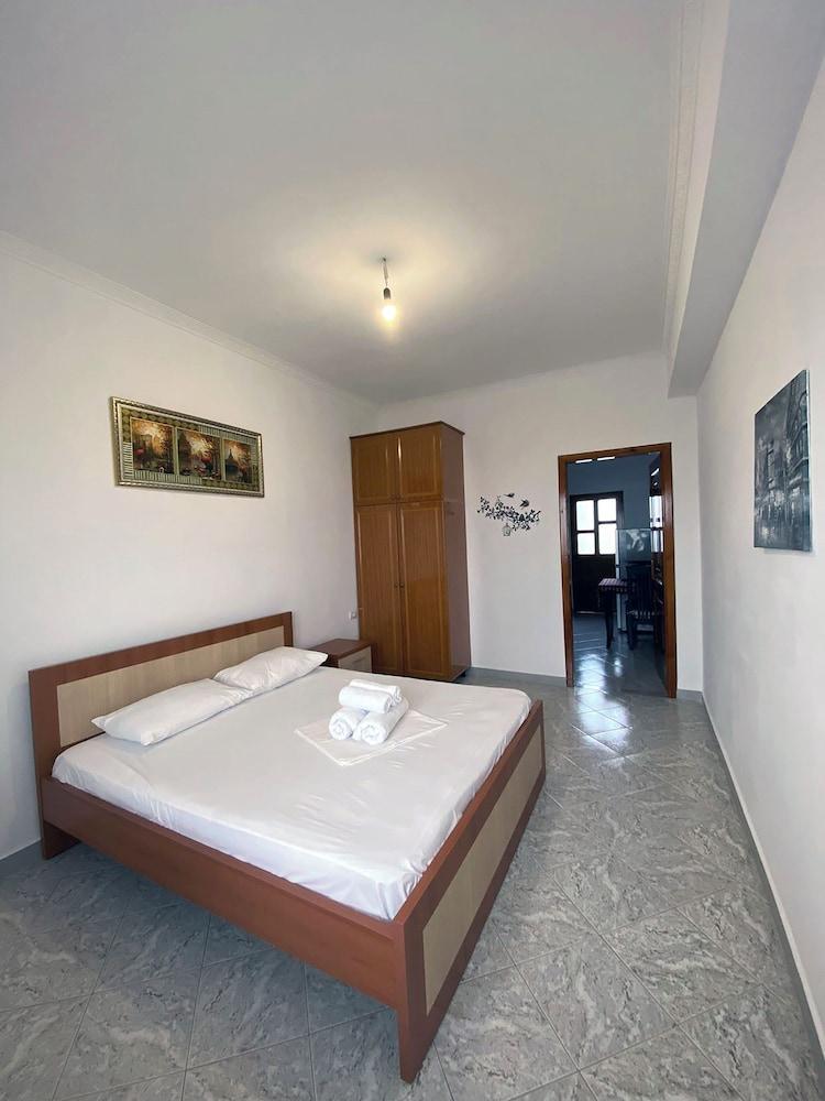 Green Garden Villa