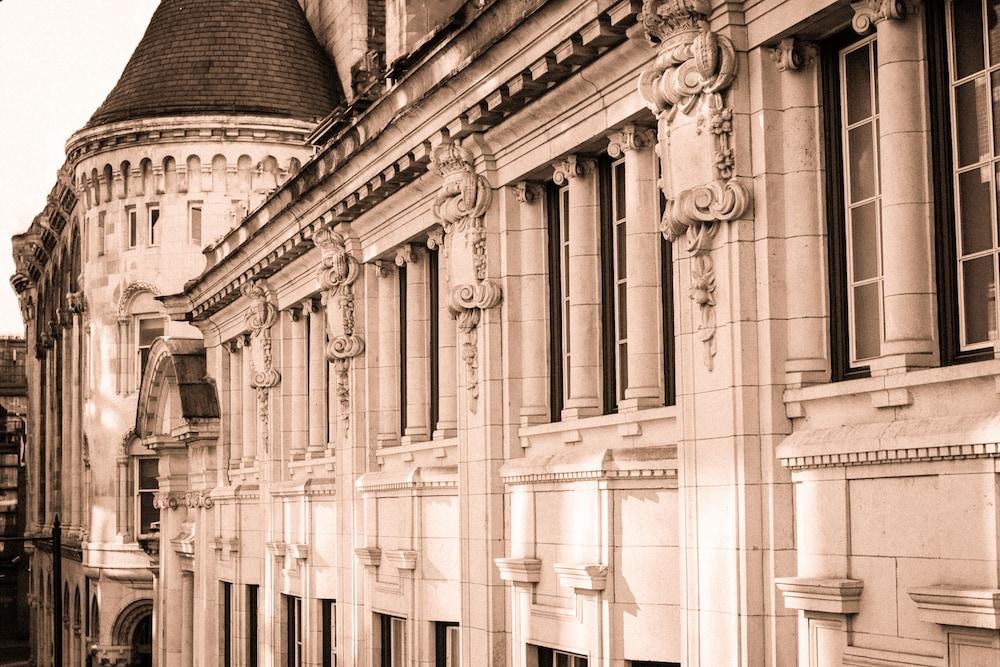 Stock Exchange Hotel
