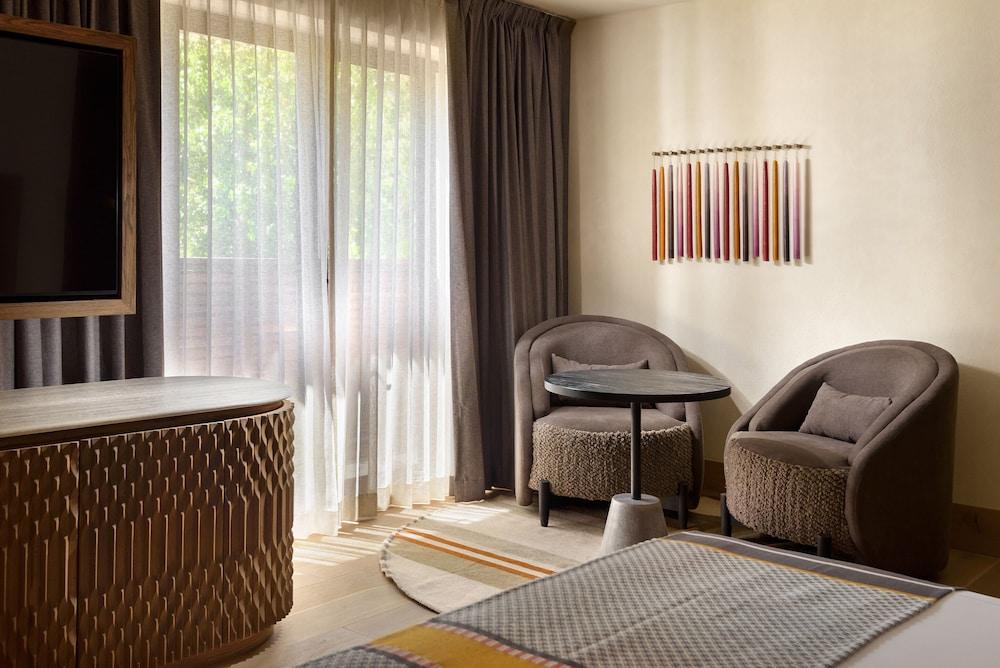 Numu Boutique Hotel