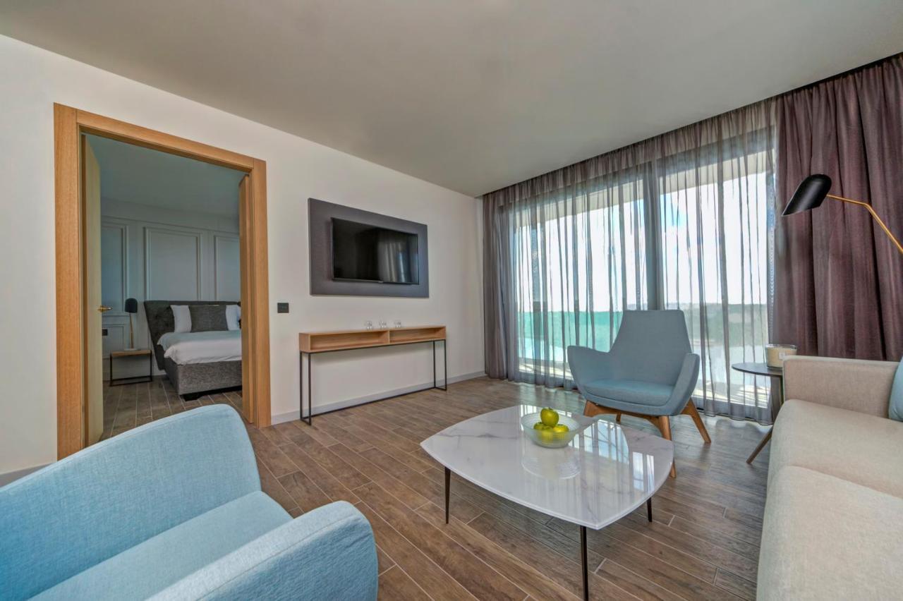 Land's End Boutique Hotel 