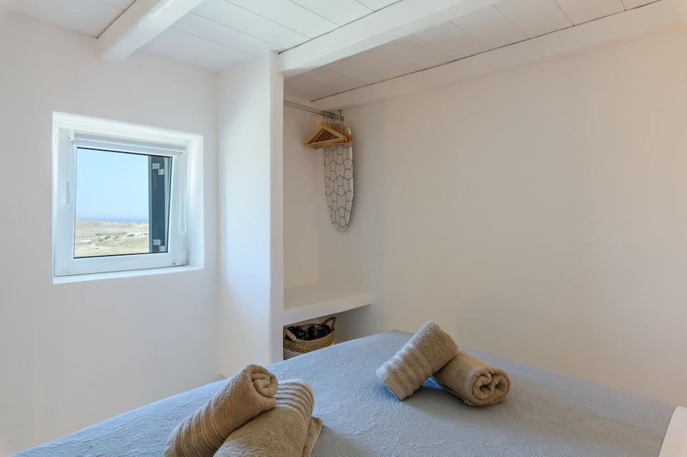 Mykonos Supreme Comfort Suites