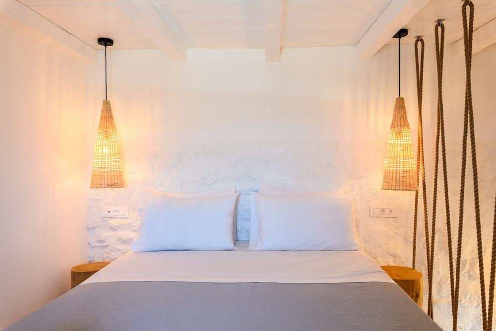 Mykonos Supreme Comfort Suites