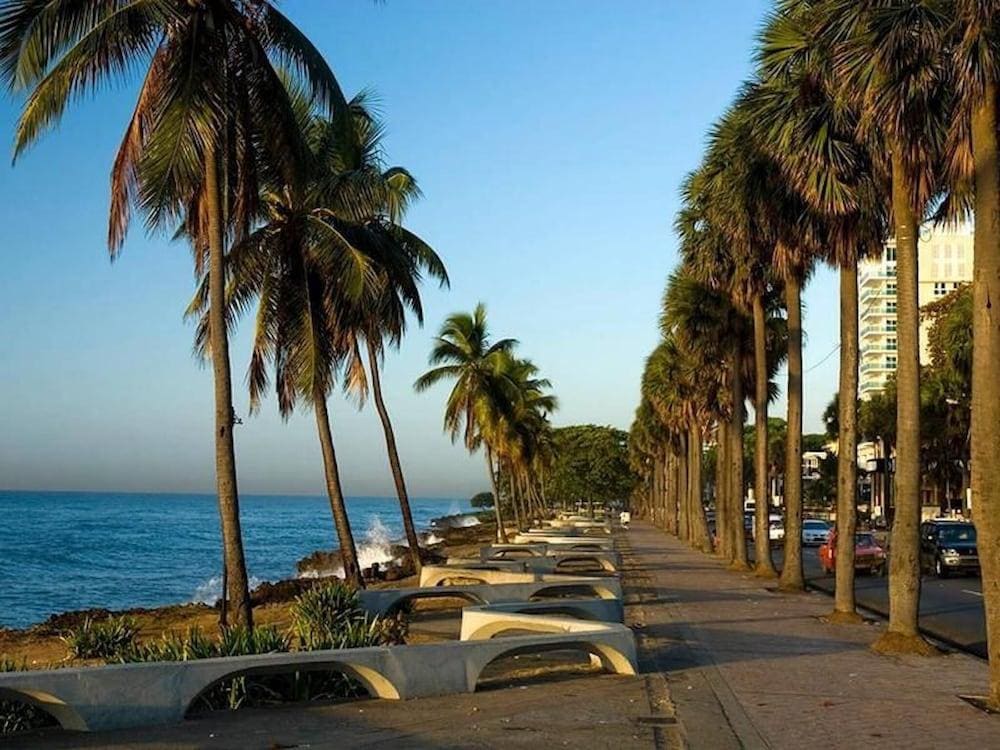 Malecon Rooms & Hotel
