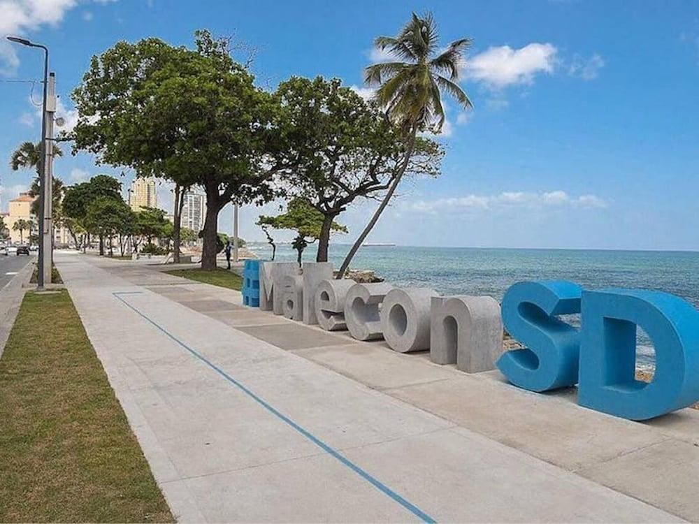 Malecon Rooms & Hotel