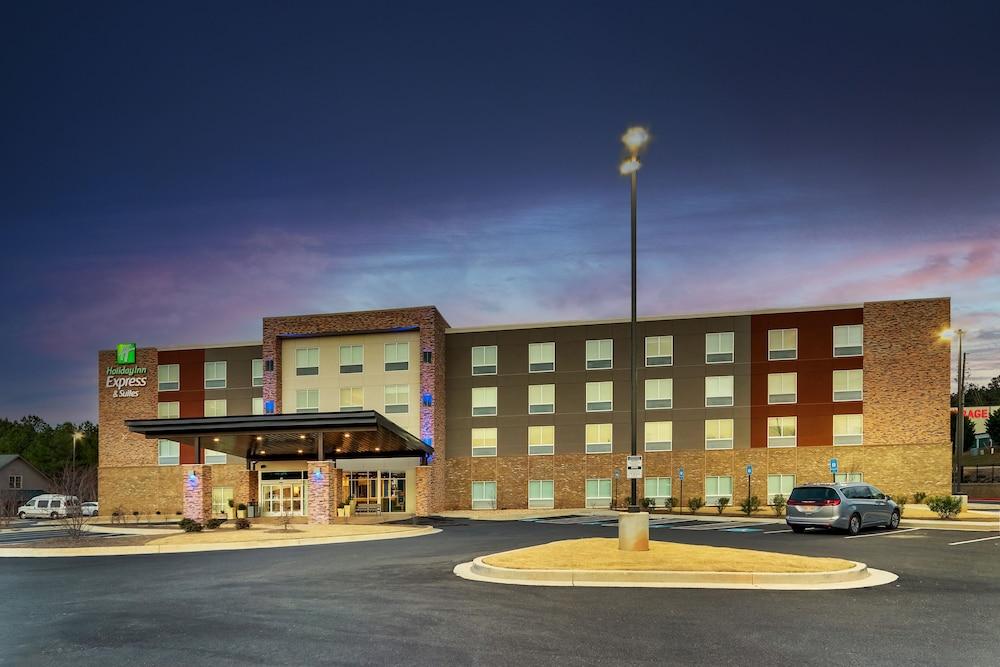 Holiday Inn Express & Suites Dawsonville