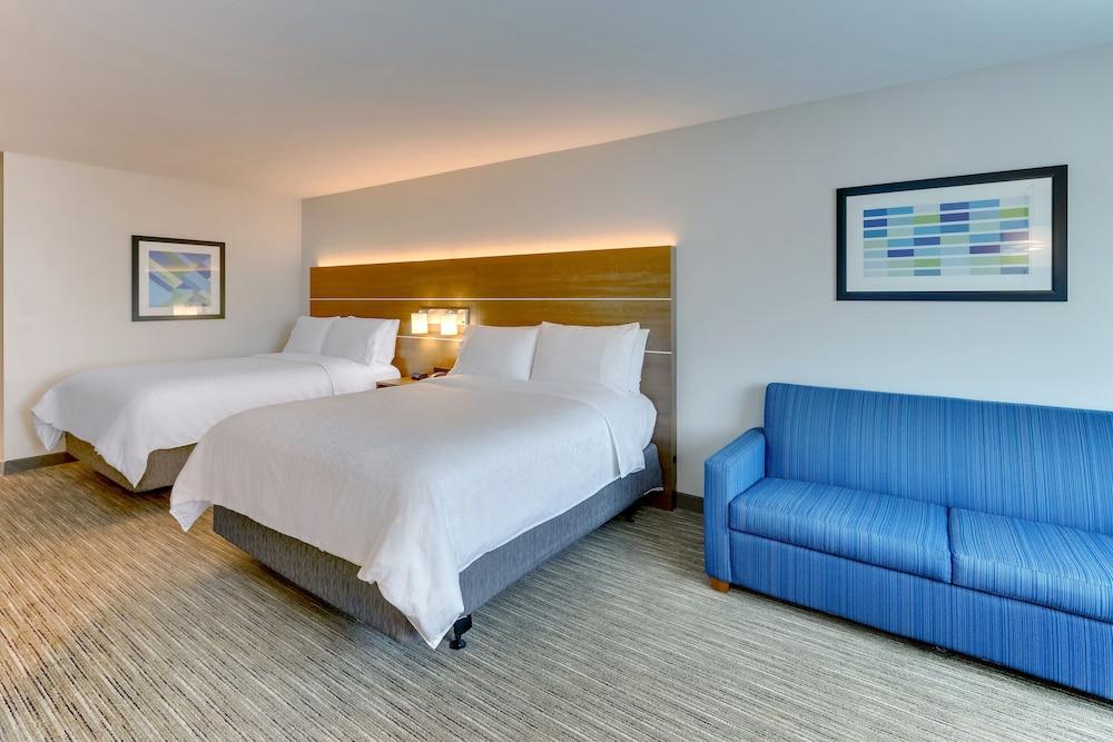 Holiday Inn Express & Suites Dawsonville