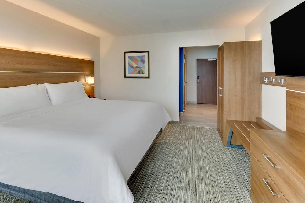Holiday Inn Express & Suites Dawsonville