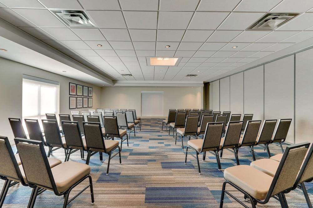 Holiday Inn Express & Suites Dawsonville