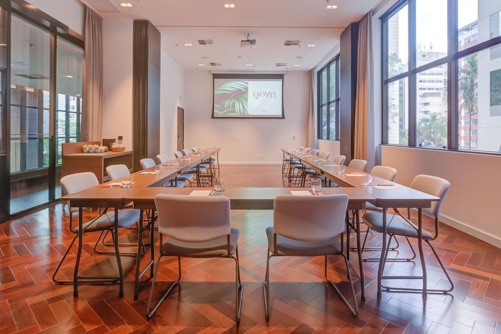 Qoya Hotel Sao Paulo, Curio Collection by Hilton