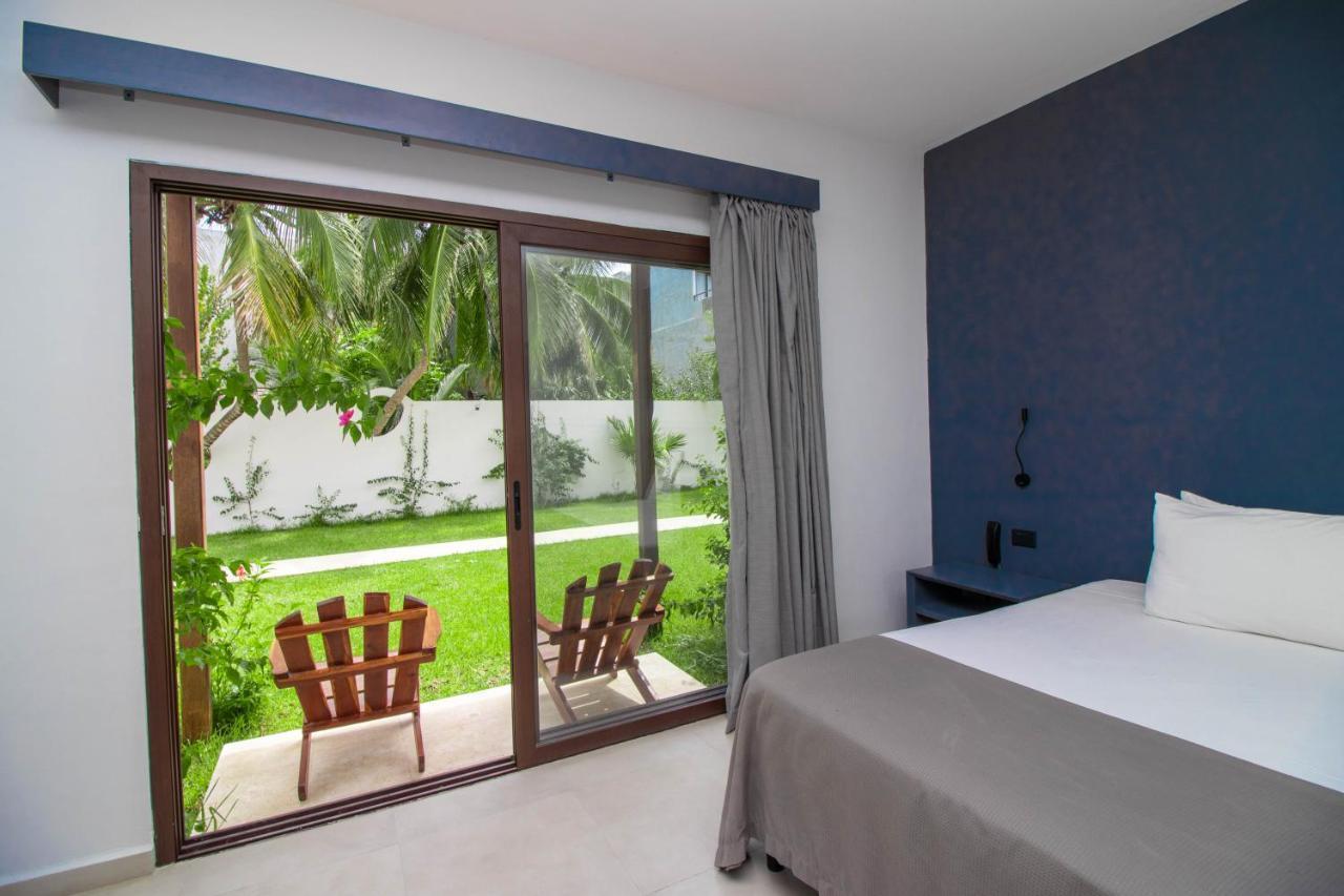 My Blue Hotel