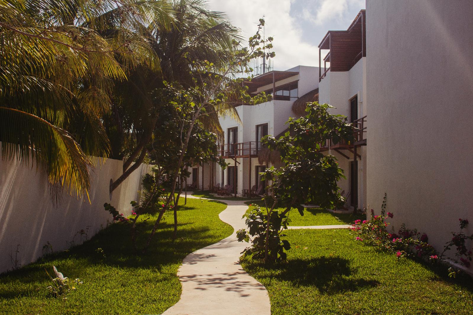 Blue Holbox Hotel