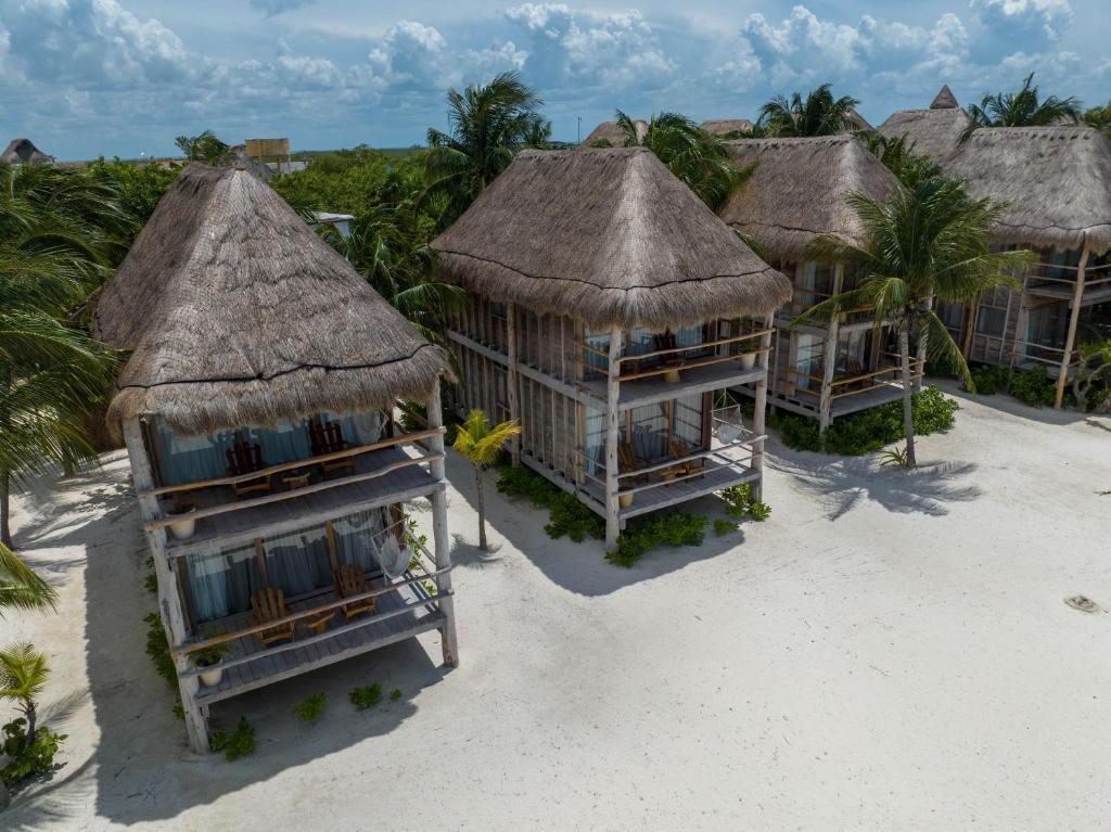 Blue Holbox Hotel
