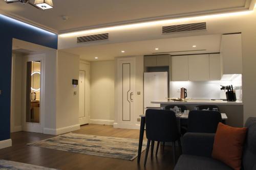 Garlon Residence