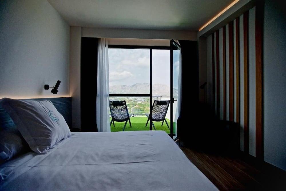 Syncrosfera Health & Fitness Hotel
