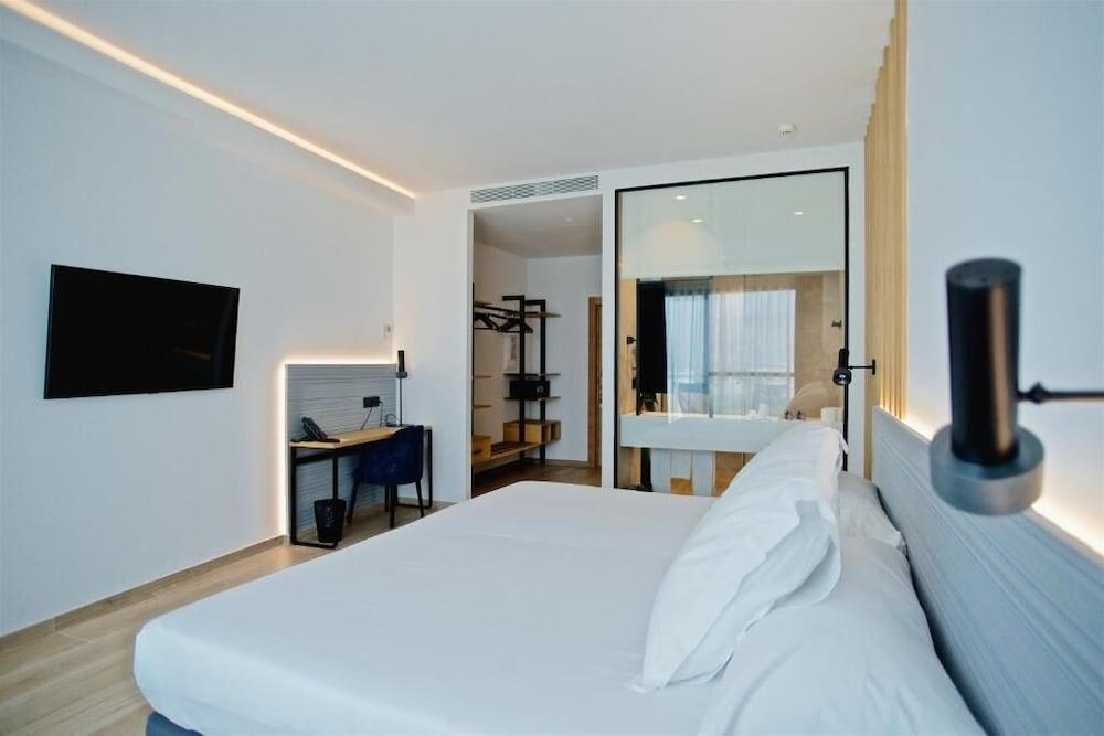 Syncrosfera Health & Fitness Hotel