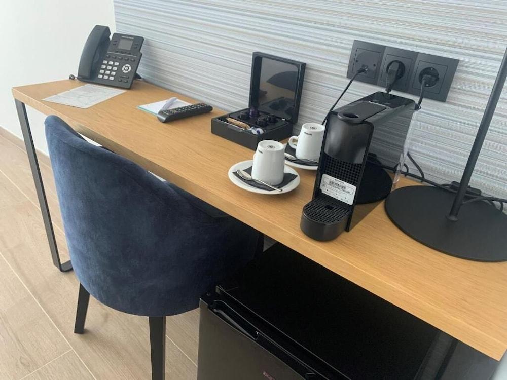 Syncrosfera Health & Fitness Hotel