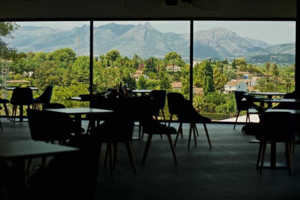 Syncrosfera Health & Fitness Hotel