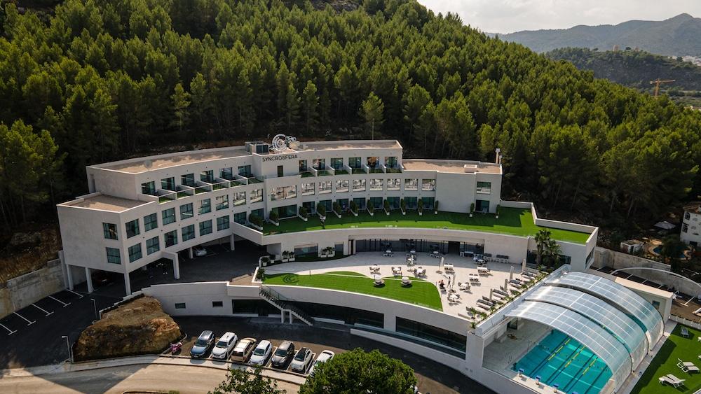 Syncrosfera Health & Fitness Hotel