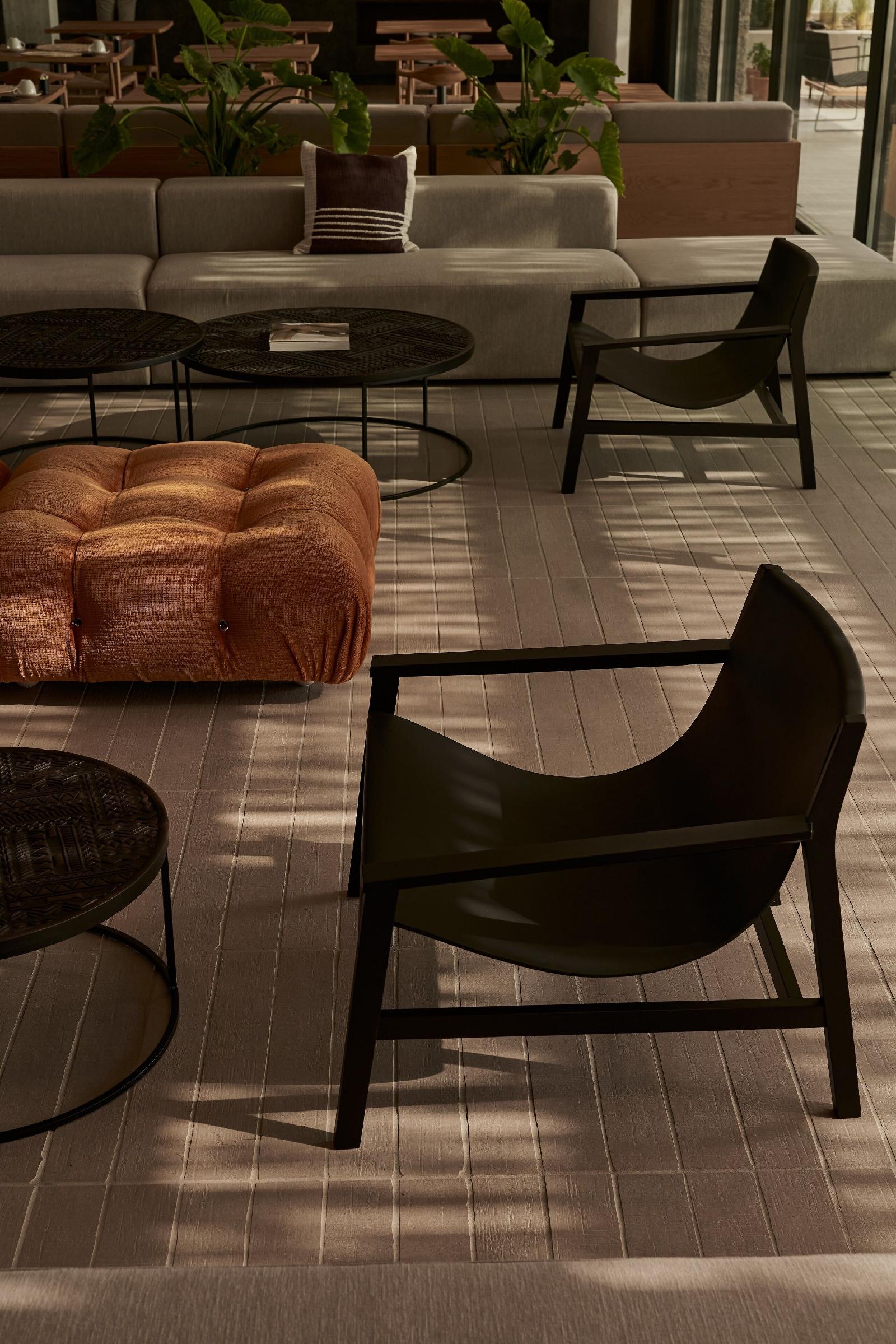 Theros All Suite Hotel