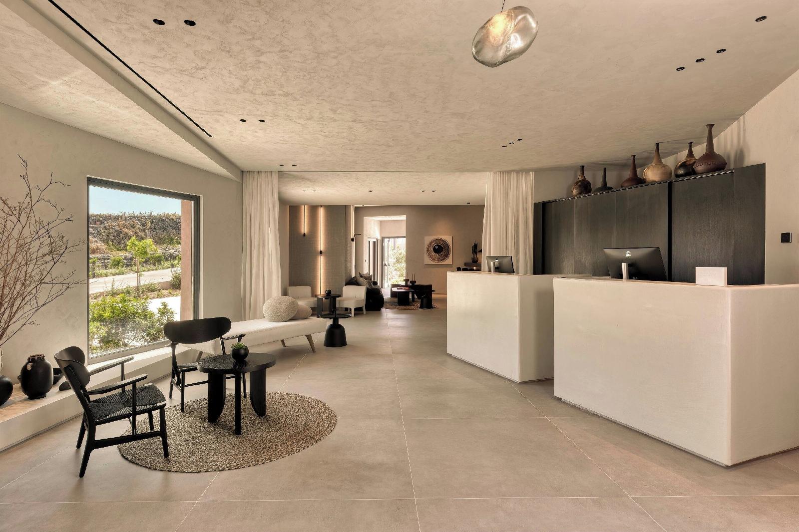 Domes Novos Santorini, Autograph Collection