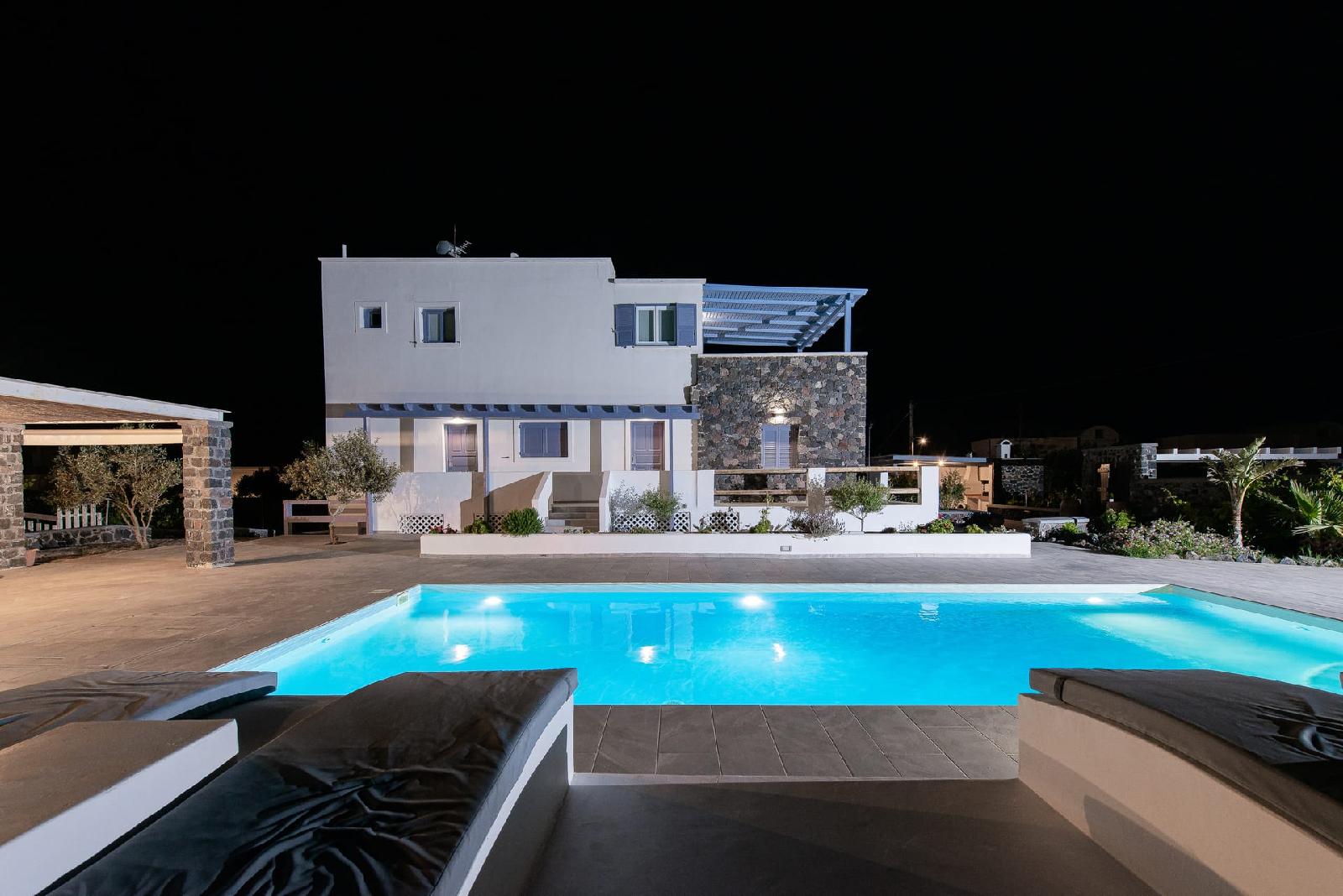 Golden Sunrise Suites