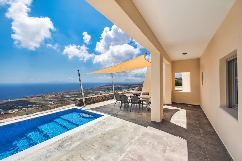 Theano Apartment