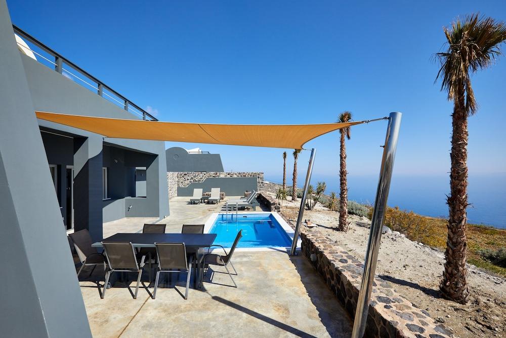 Theano Apartment