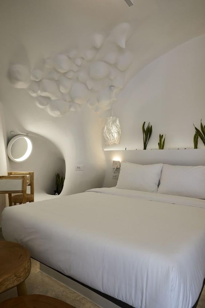 Theano Apartment