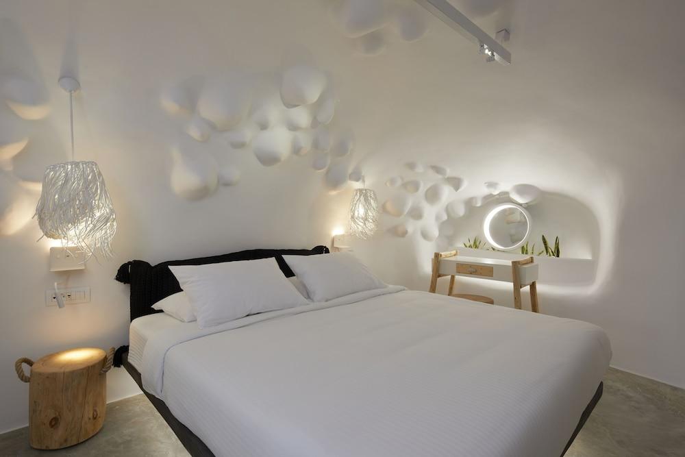 Theano Apartment