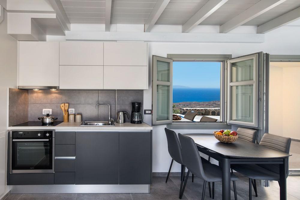 Theano Apartment