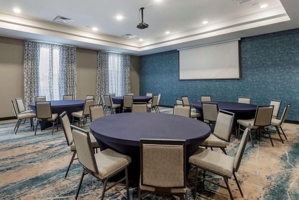 Comfort Suites Greenville Airport