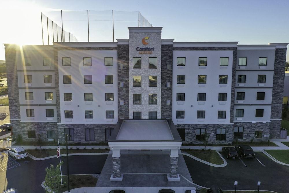 Comfort Suites Greenville Airport