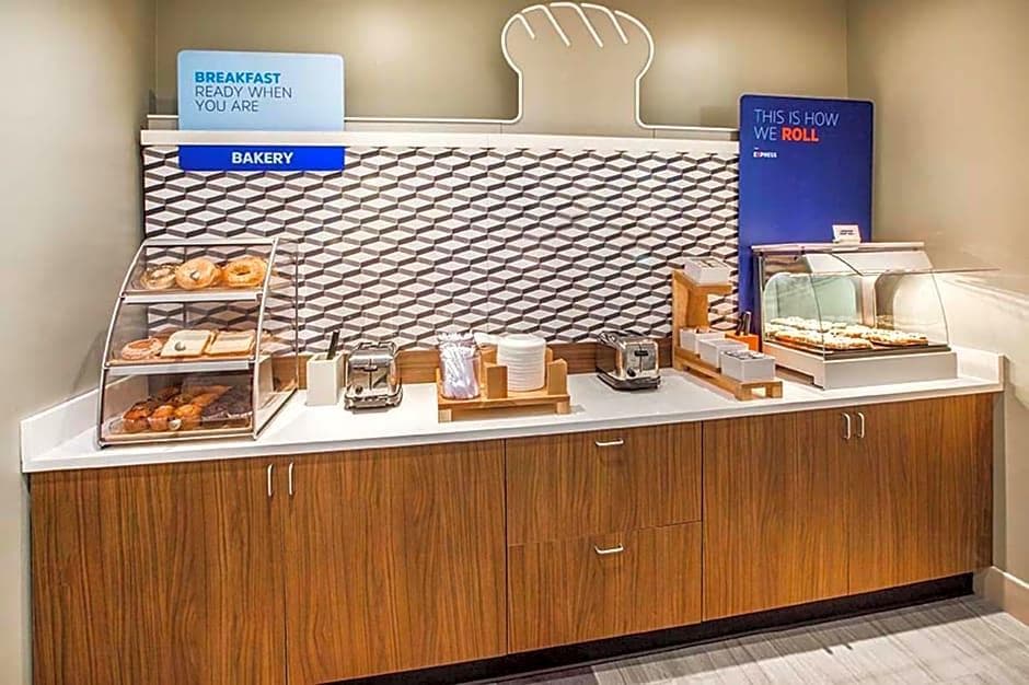 Holiday Inn Express & Suites Grand Rapids South - Wyoming